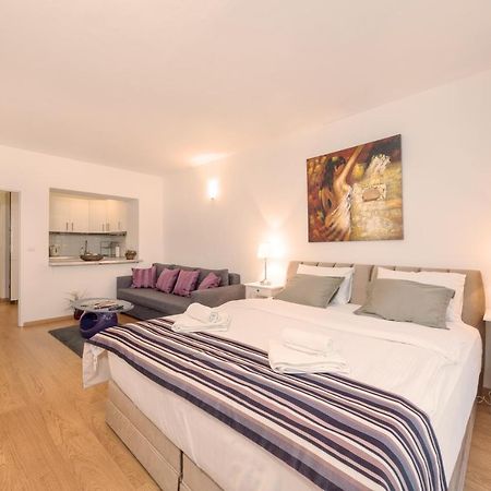 Prague City Stay Rohacova Exterior photo