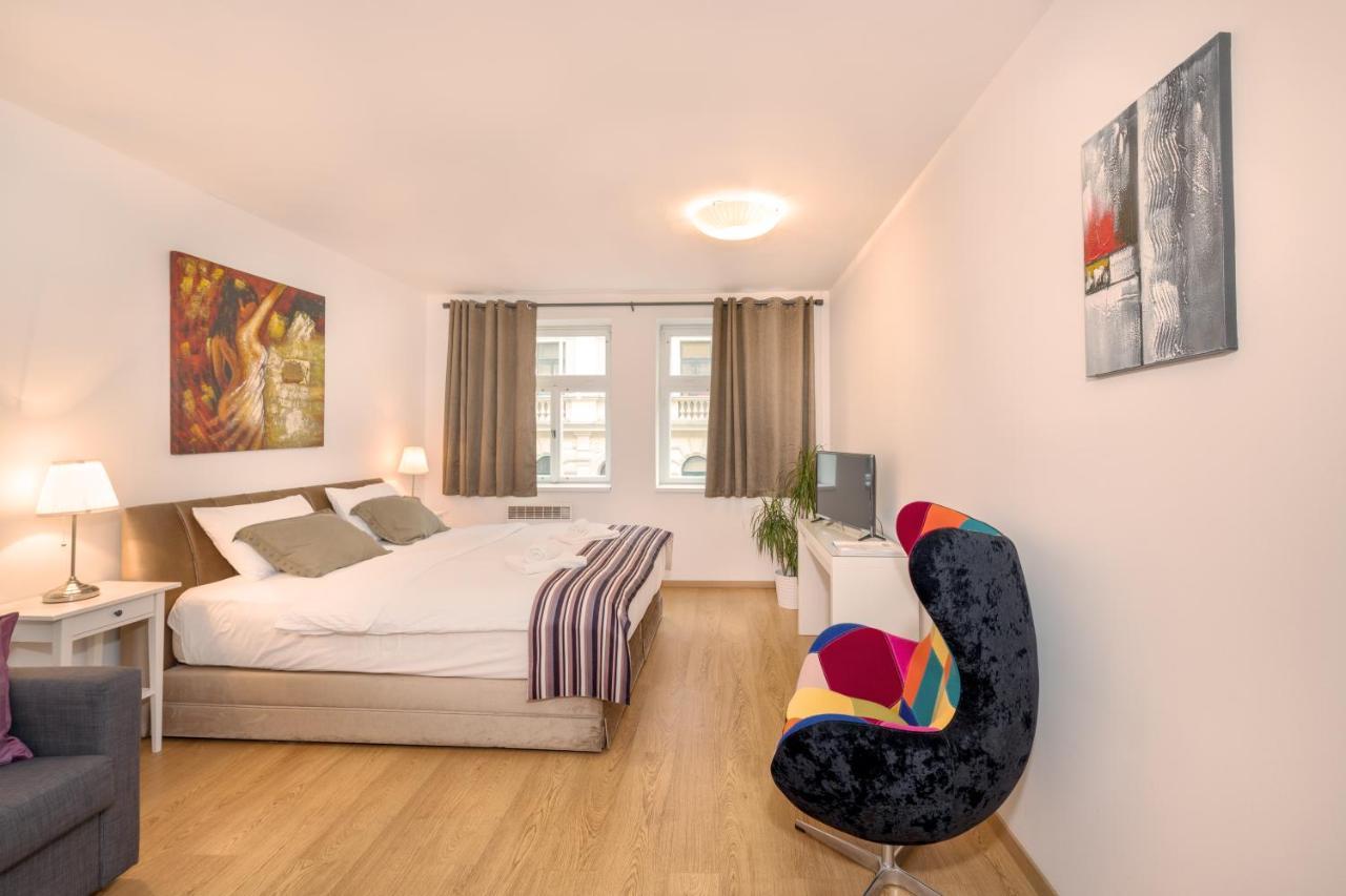 Prague City Stay Rohacova Exterior photo